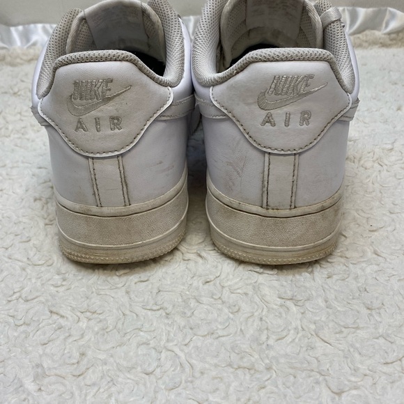 Nike Air Force 1 Triple White fashion shoes CW2288-111 Men’s Size 9.5 - Picture 9 of 13